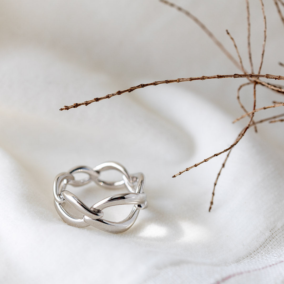 Kit Heath Entwine Twine Link Ring