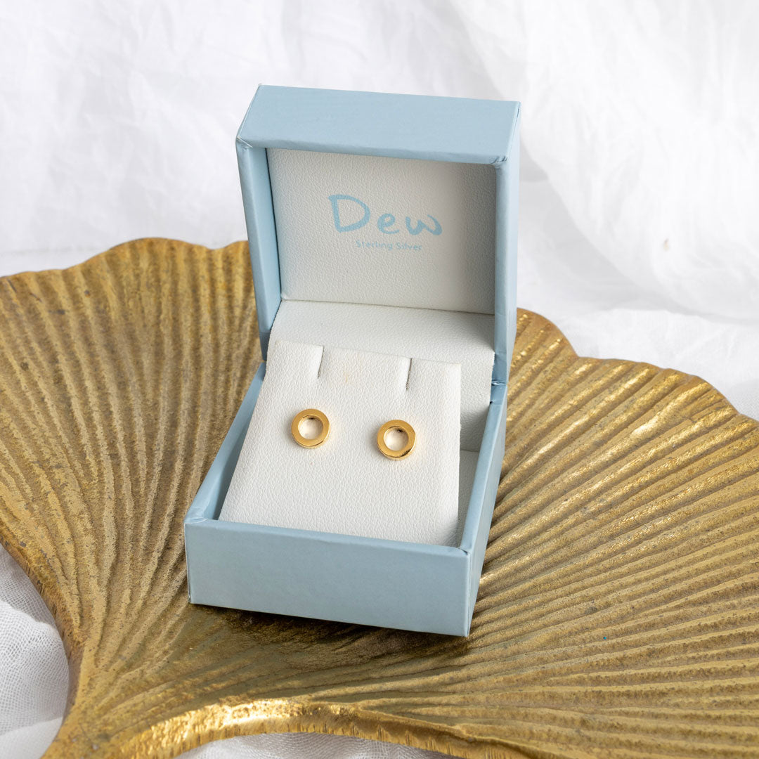 Dew Golden Open Circle Stud Earrings