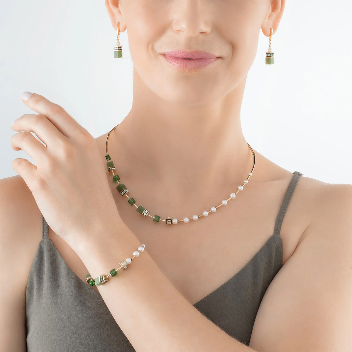 Coeur de Lion GeoCUBE® Fusion Precious Pearl Mix Gold-Green Necklace