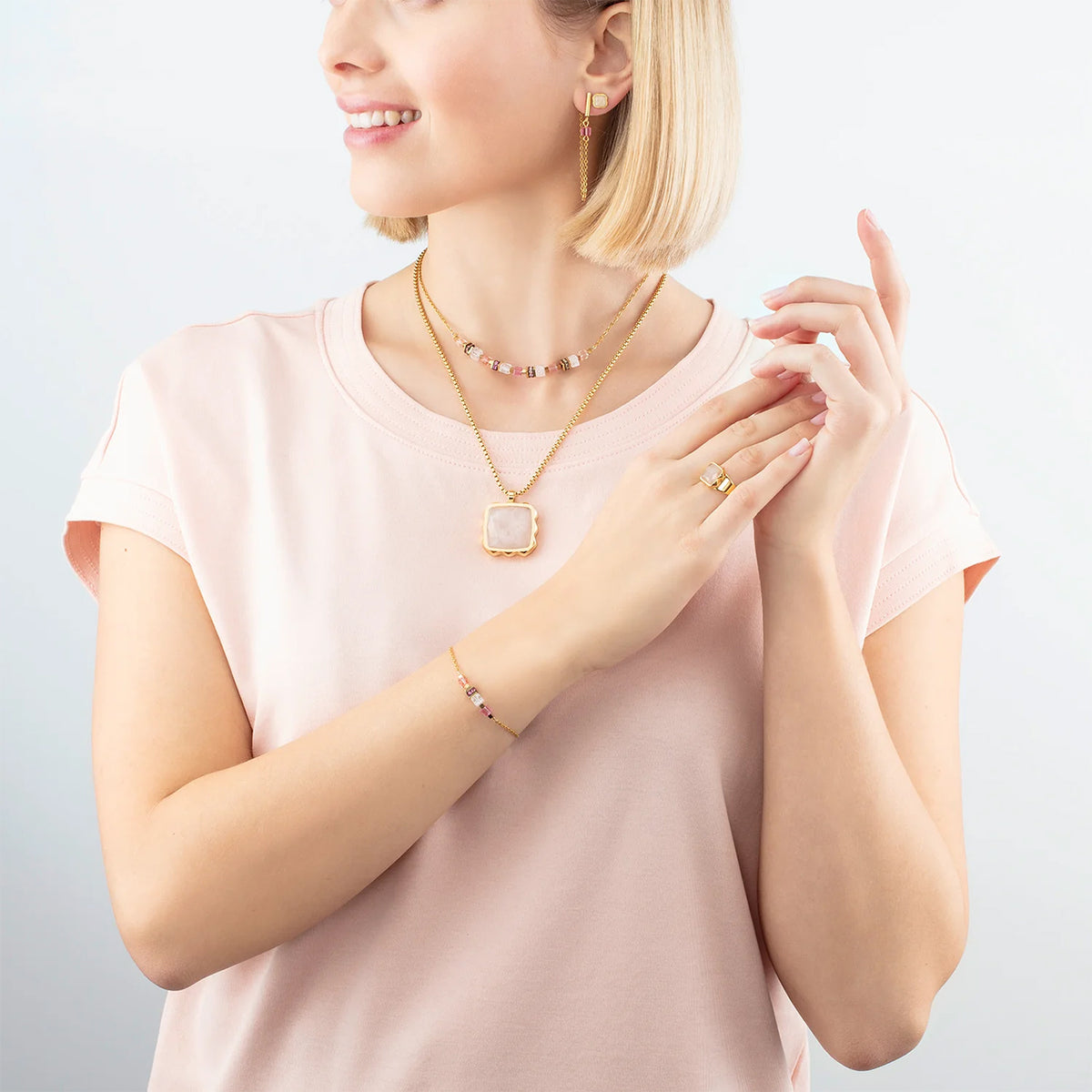 Coeur de Lion Mini Cubes & Chain Gold-Pink Necklace