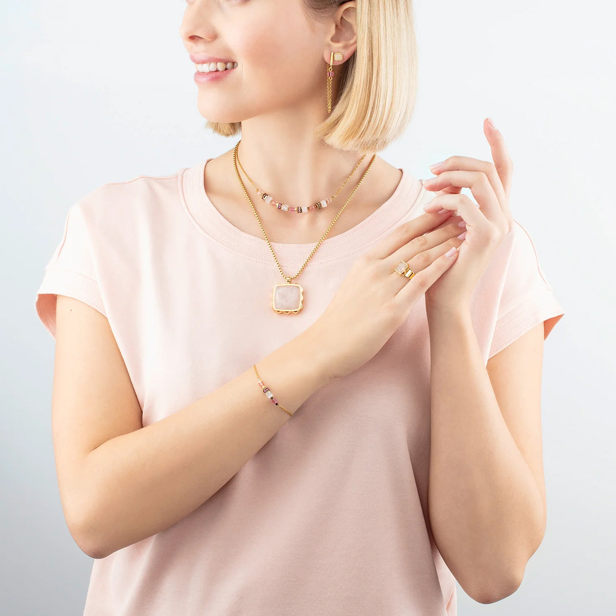 Coeur de Lion Mini Cubes & Chain Gold-Pink Bracelet