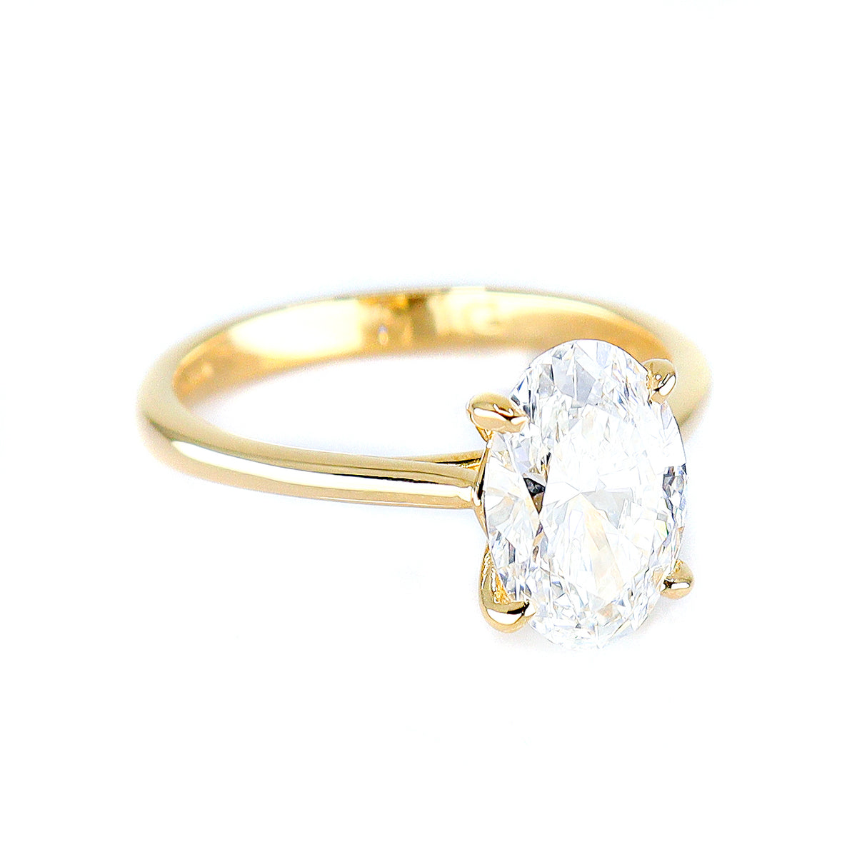 18ct Yellow Gold Lab Grown Certificated Oval Cut 2.22ct Diamond Solitaire Ring