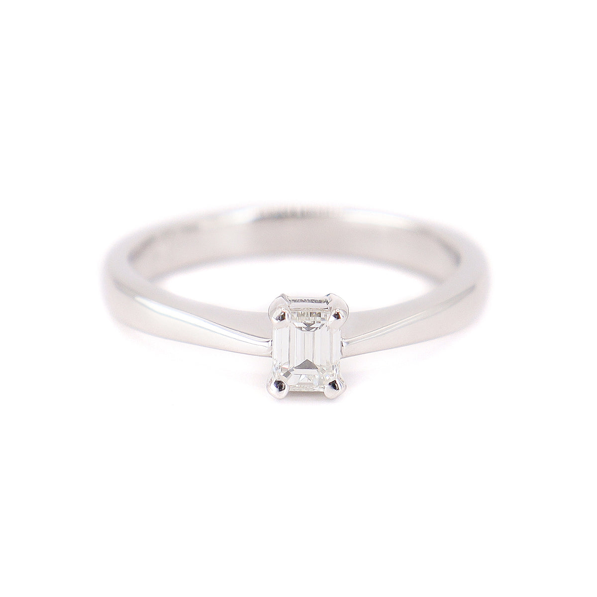 Platinum Baguette Cut 0.28ct Diamond Solitaire Ring