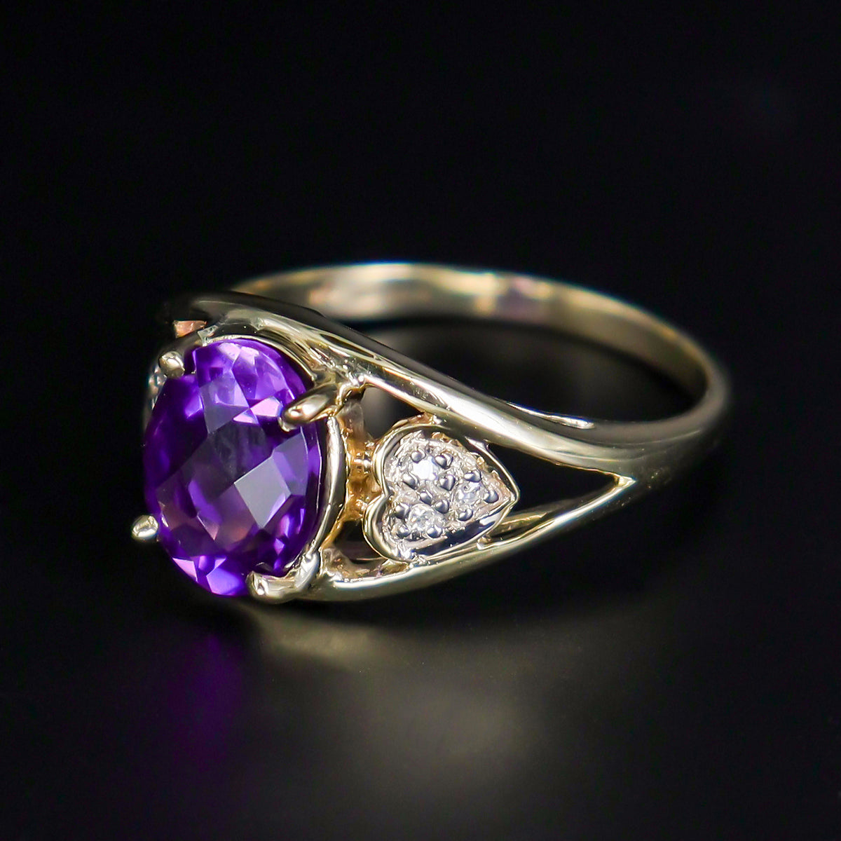 Pre-Owned 9ct Yellow Gold Amethyst & Diamond Ring@