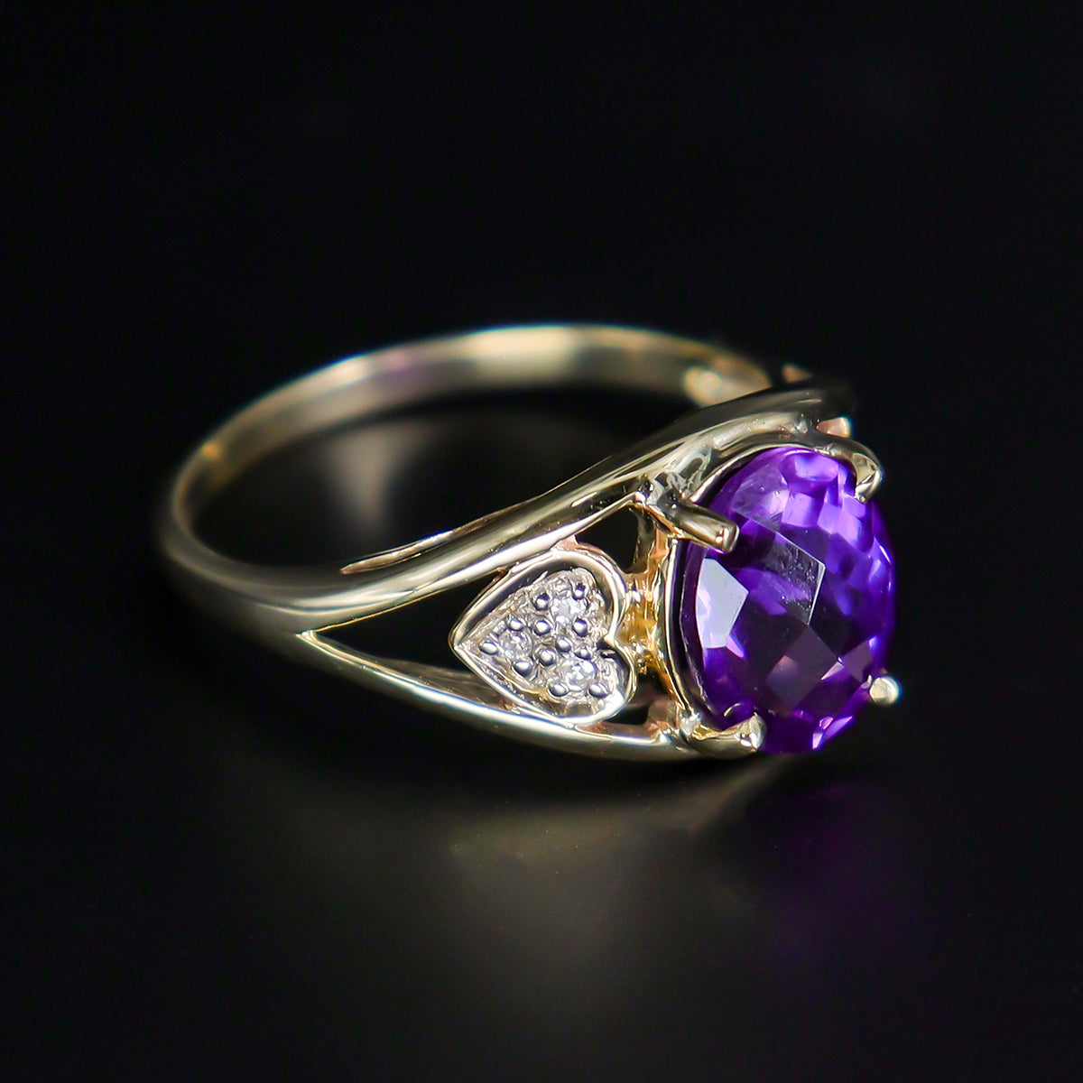 Pre-Owned 9ct Yellow Gold Amethyst & Diamond Ring@