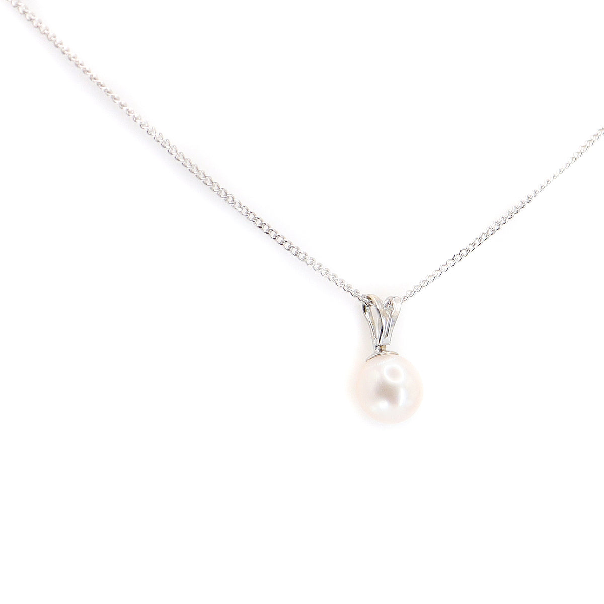 Freshwater Pearl 9ct White Gold Pendant & Chain