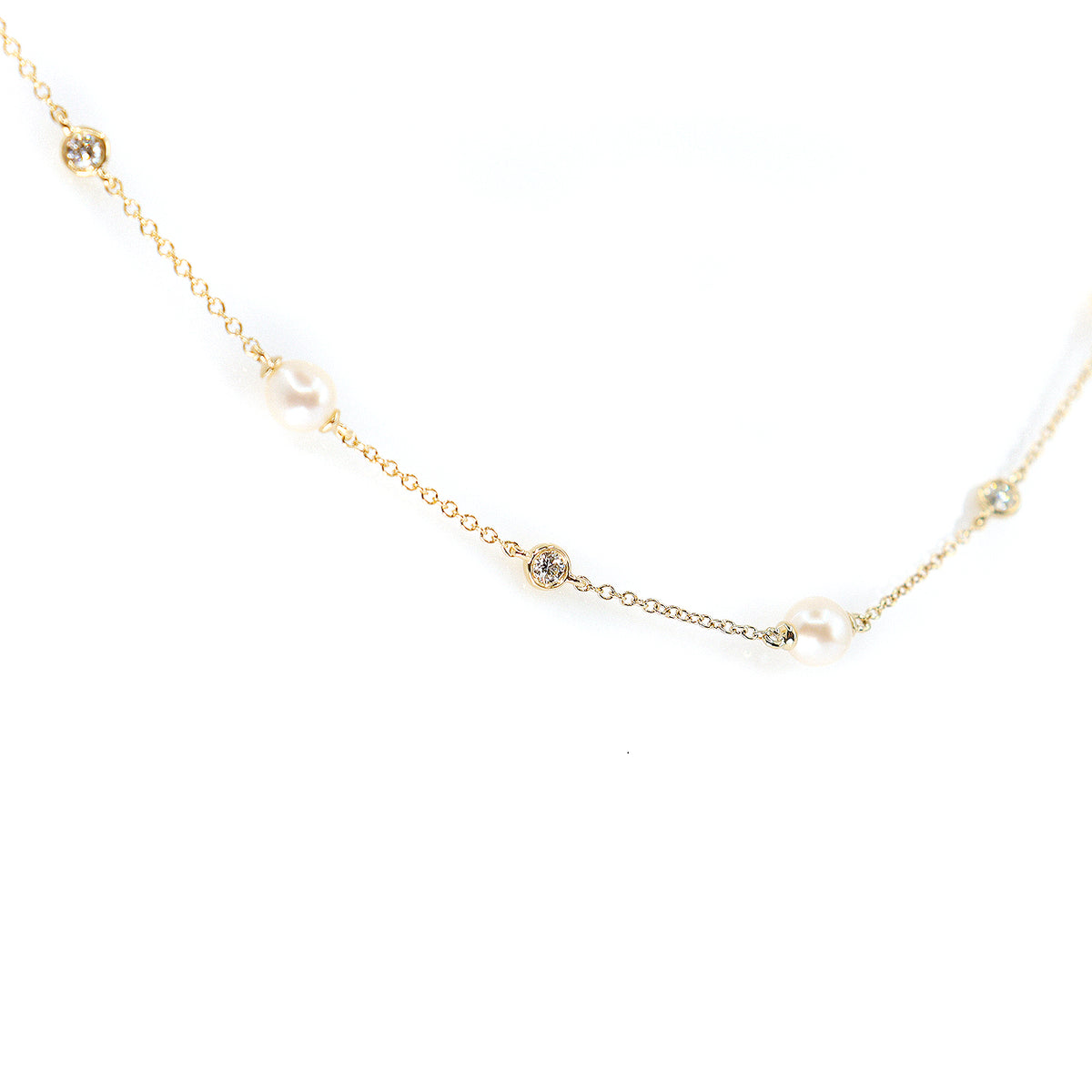 9ct Yellow Gold Freshwater Pearl & 0.12ct Rubset Diamond Station Necklace