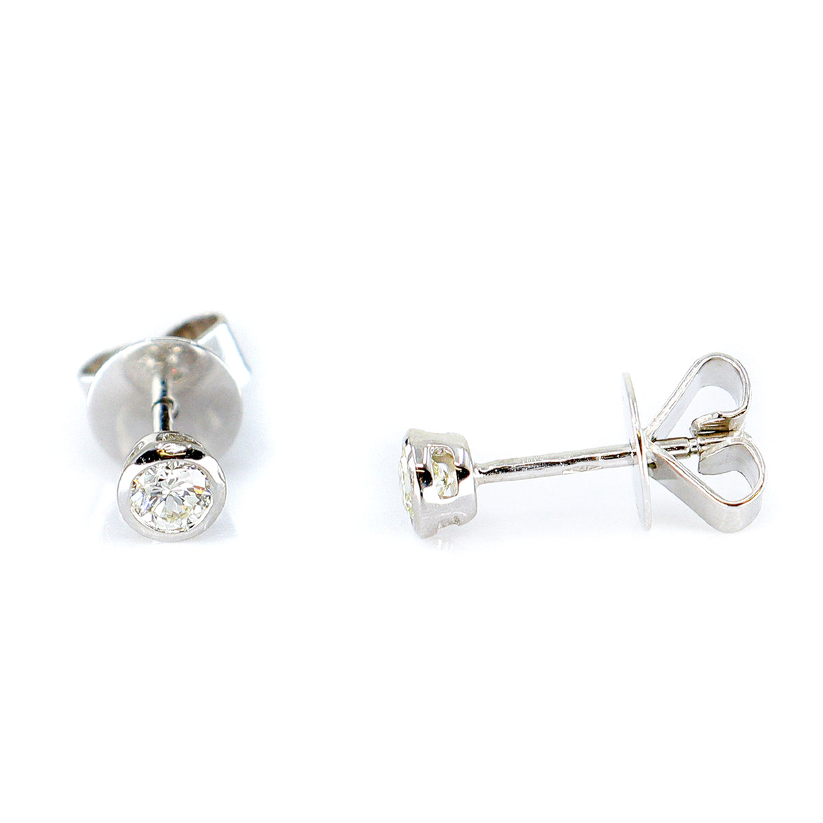 9ct White Gold Diamond 0.25ct Round Brilliant Cut Rubover Stud Earrings