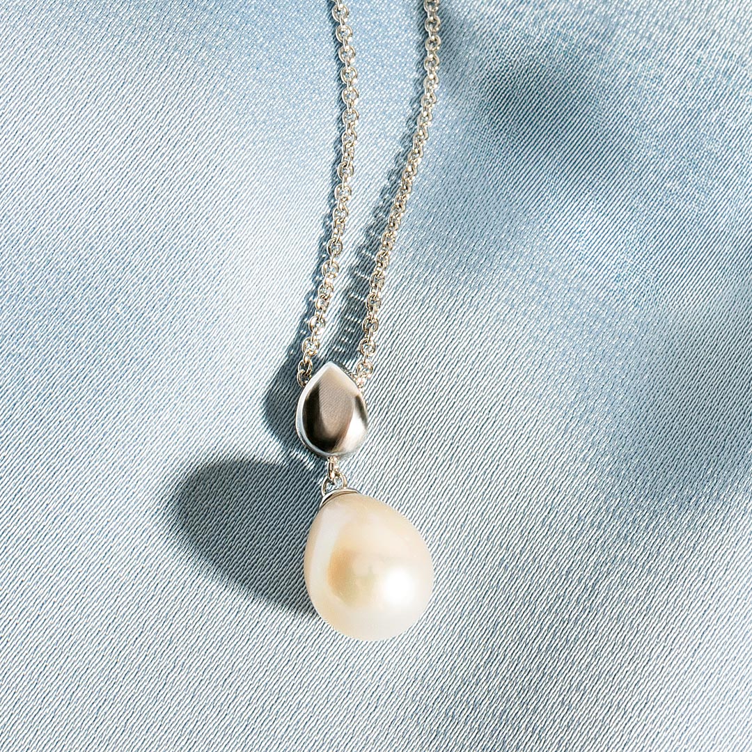 Kit Heath Pebble Fresh Water Pearl Necklace