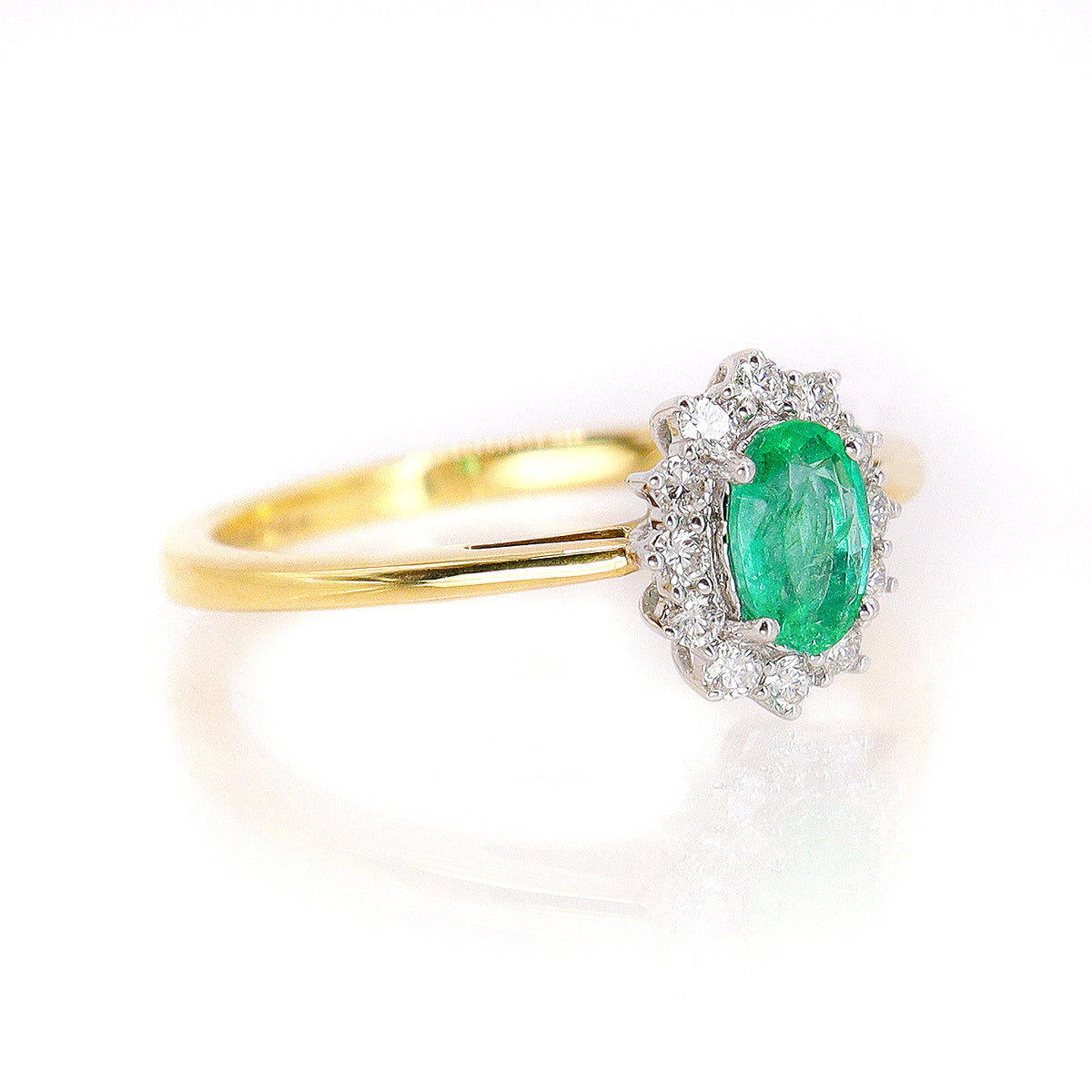 18ct Gold Emerald & Diamond Cluster Ring