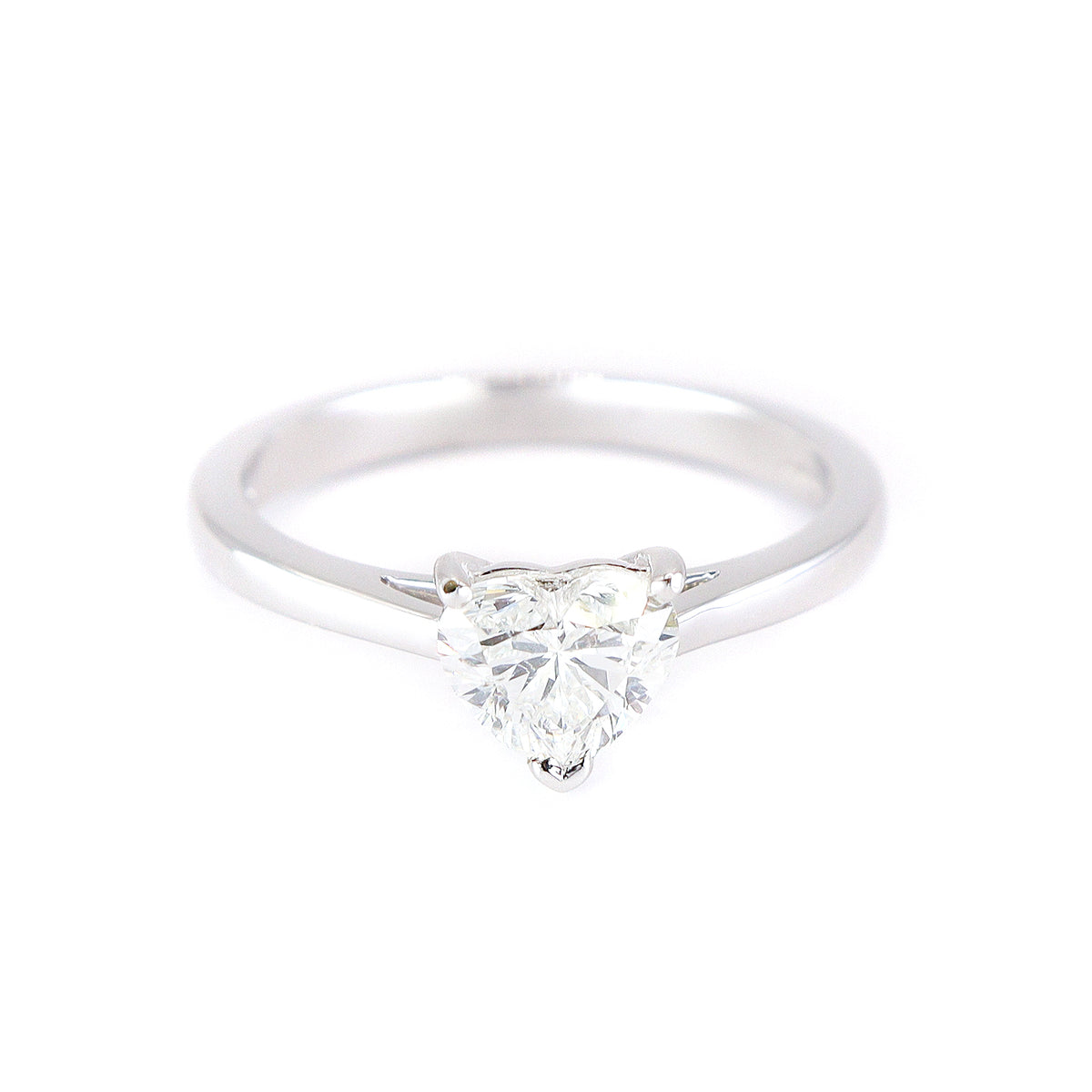 18ct White Gold Heart Shaped 0.92ct Diamond Solitaire Ring