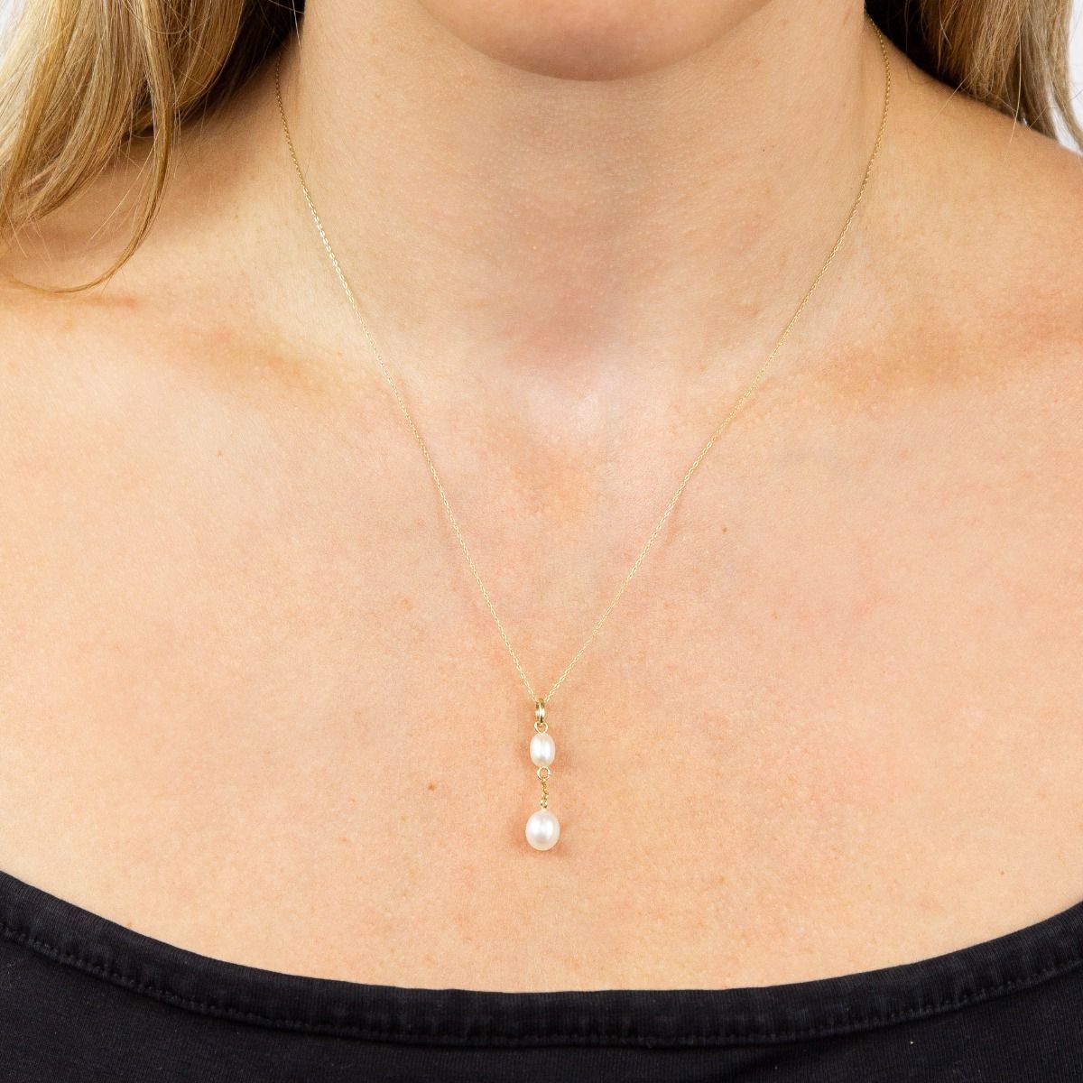 Freshwater Pearl 9ct Yellow Gold Pendant & Chain