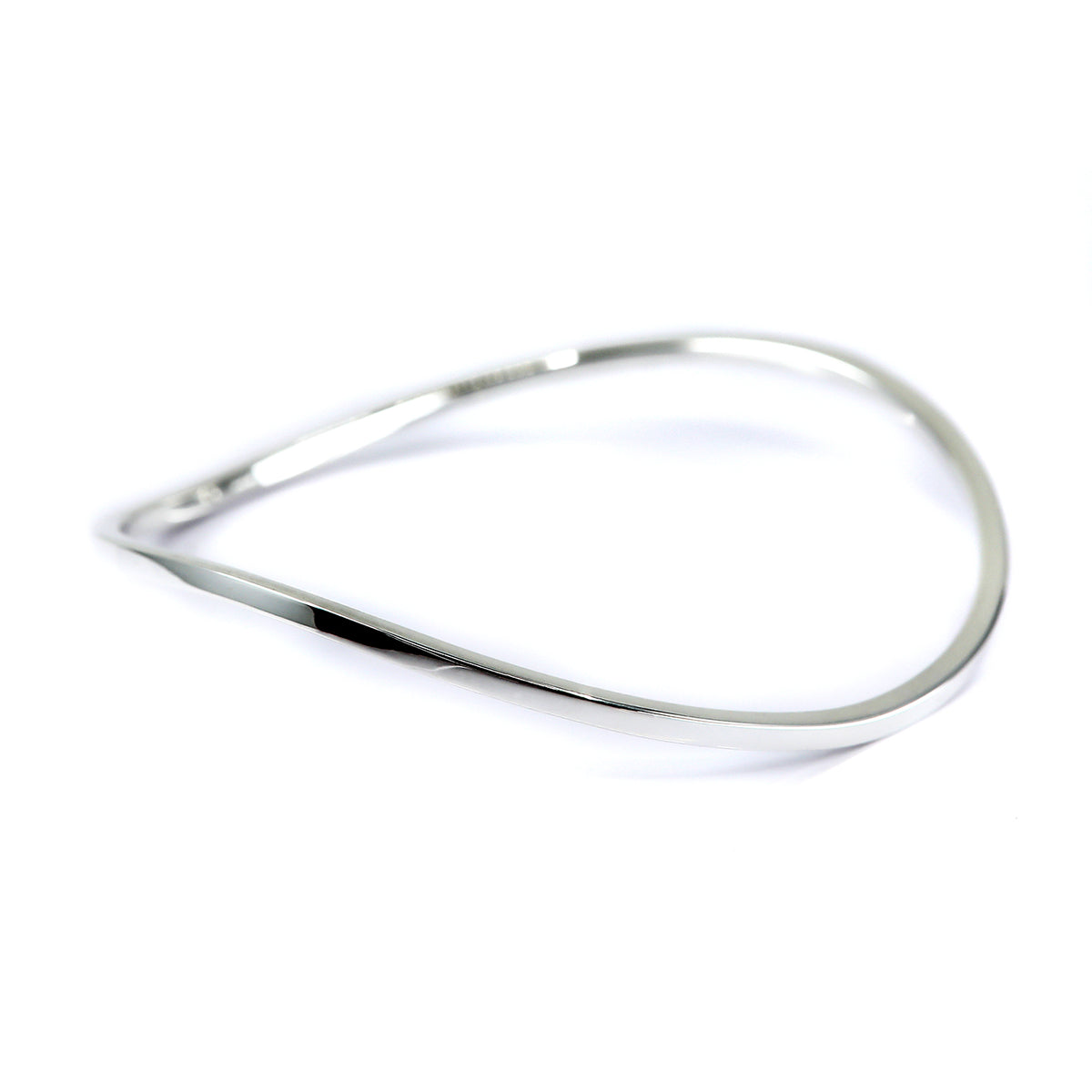 Lumi Sterling Silver Wave Bangle