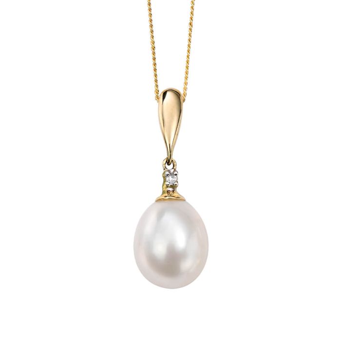 9ct Gold Freshwater Pearl & Diamond Pendant & Chain