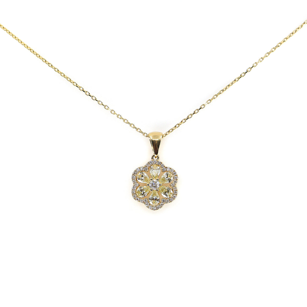 18ct Yellow Gold 0.90ct Yellow & White Diamond Daisy Cluster Pendant & Chain